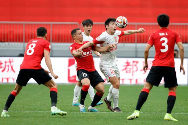 华体会官方网站-【中超】金敃友闪电破门莱昂纳多绝平 蓉城2比2亚泰